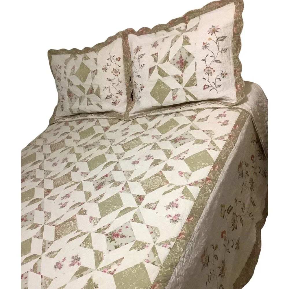 WestPoint Home King Size Patchwork Quilt Set w/ 2 Shams Green Floral Embroidered